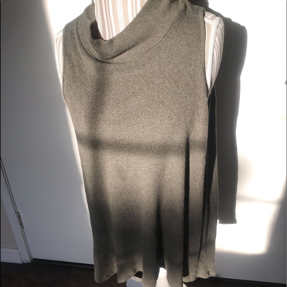 Delione mock neck sleeveless sweater blouse